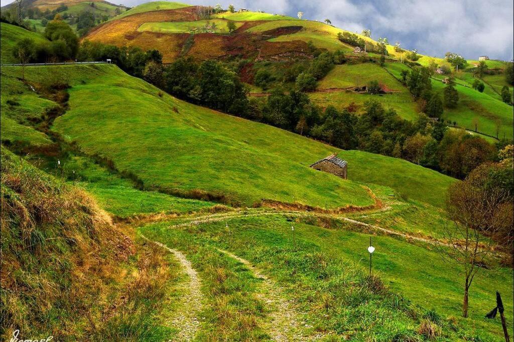 Los Pradones San Roque de Ríomiera Екстериор снимка