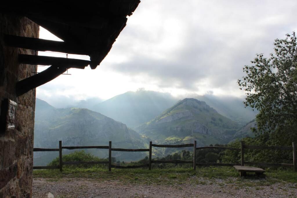 Los Pradones San Roque de Ríomiera Екстериор снимка